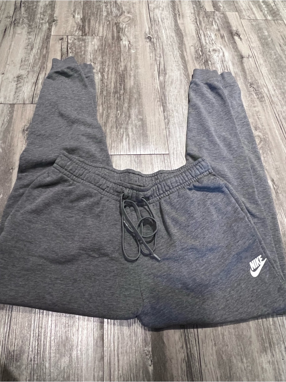 Nike Men’s Medium Gray Fleece Jogger Bottoms